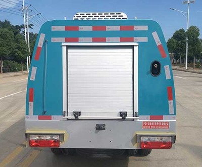 專業(yè)高效，路況守護者——程力虹宇牌HYS5030TYHE6型路面養(yǎng)護車解析